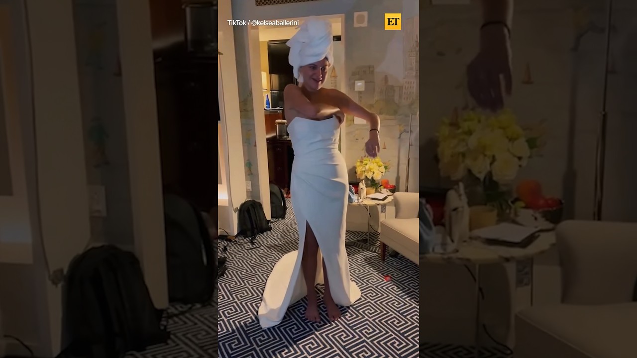 kelsea ballerini dress change